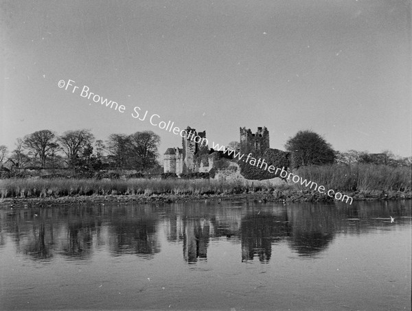 CARRICK CASTLE WHERE DERMOD O'HURLEY WAS CAPTURED 1592 FROM S.SIDE RIVER